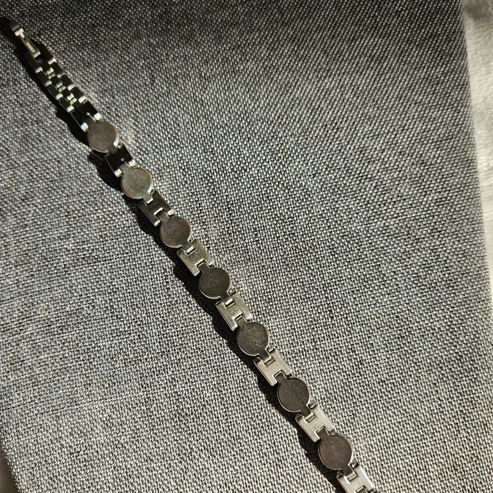 Vintage Silver Tone Scroll Link 7